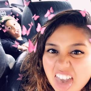 Meet your Posher, Leslie